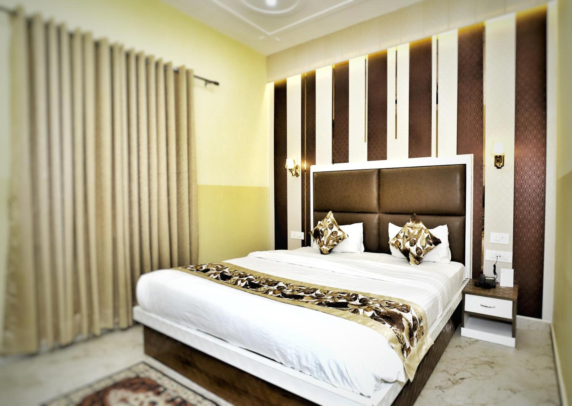 The Orchid Retreat Apartment Agra  Exterior photo